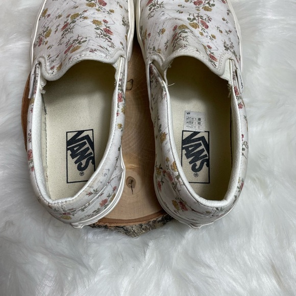 Vans Classic Slip-On Floral Sneakers - Picture 6 of 11